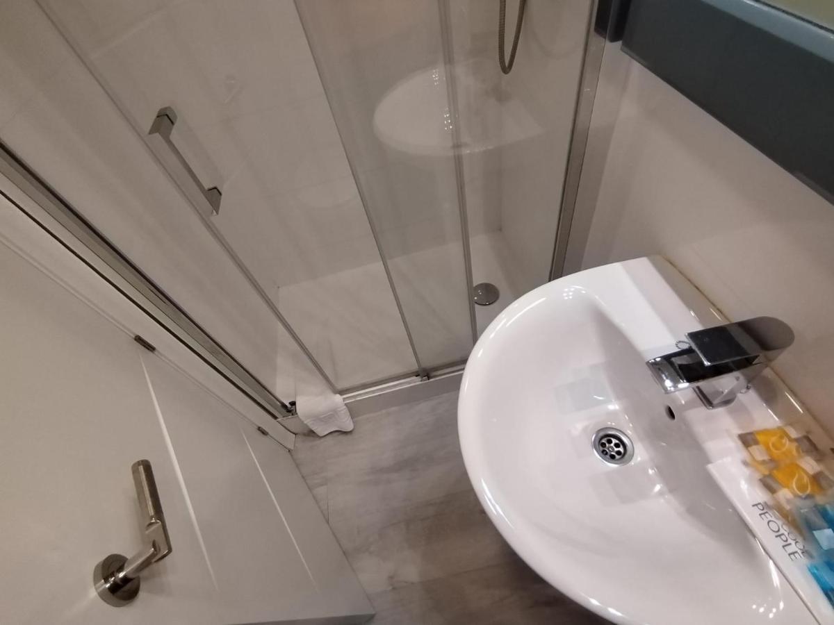 Apartamento Para 4 - Puerta Del Sol มาดริด ภายนอก รูปภาพ