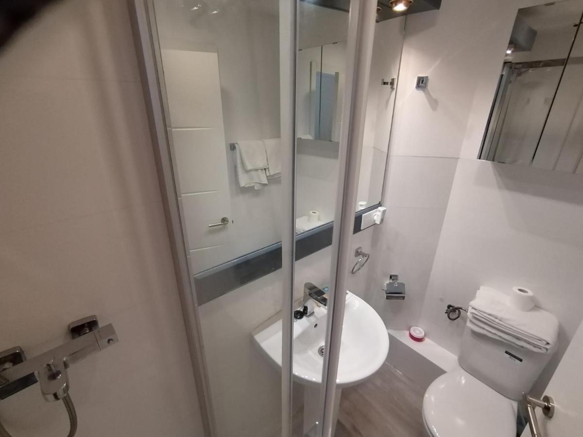 Apartamento Para 4 - Puerta Del Sol มาดริด ภายนอก รูปภาพ